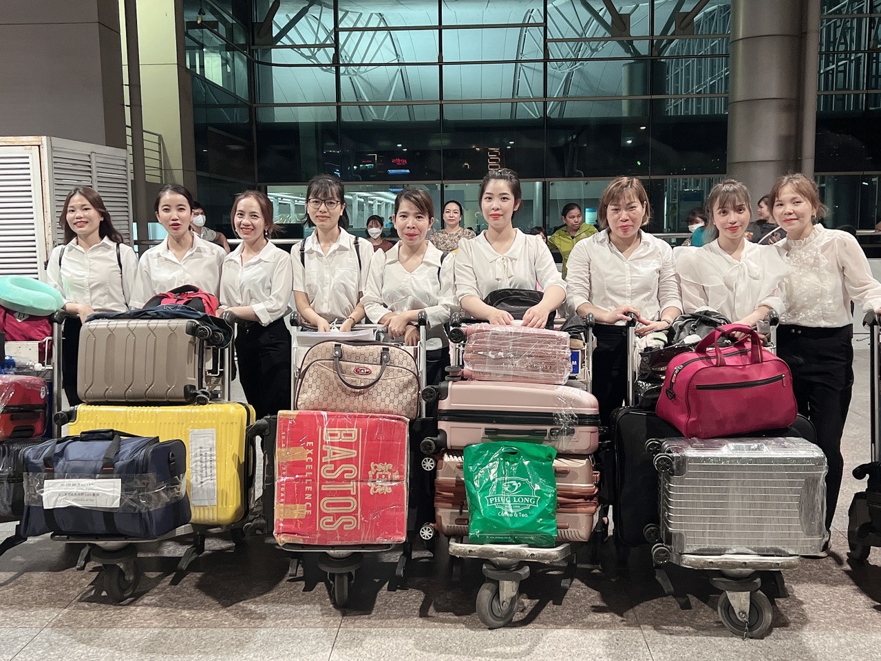 Đoàn bay các lao động nữ thợ may quay lại Nhật Bản lần 2 làm việc 